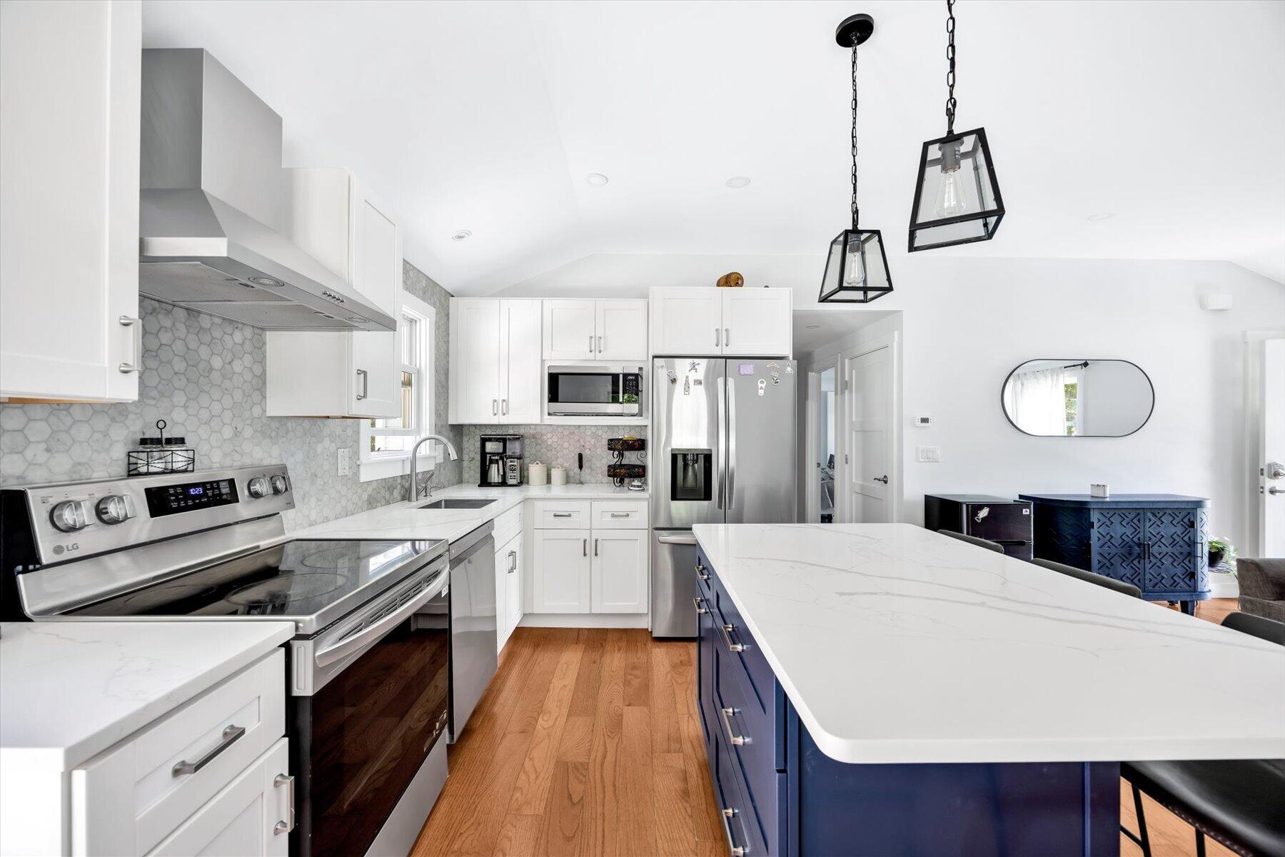 25 Nancy Lane Barnstable MA 02601