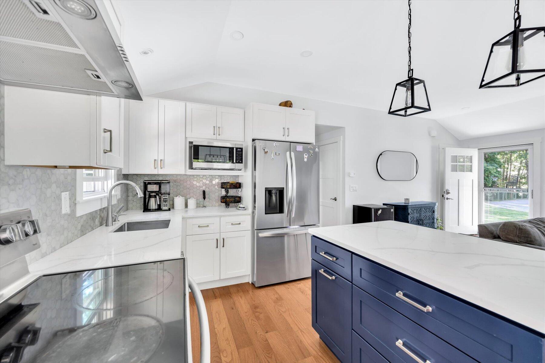25 Nancy Lane Barnstable MA 02601