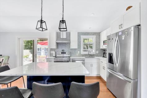 25 Nancy Lane Barnstable MA 02601