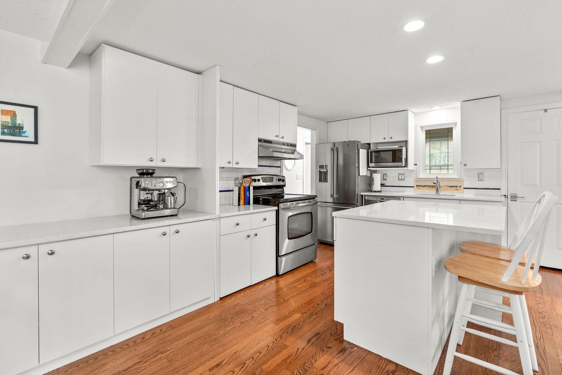 864 W Yarmouth Road Yarmouth Port MA 02675