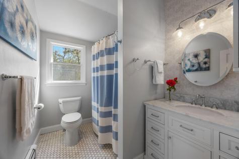 21 Many Oaks Circle Yarmouth MA 02675