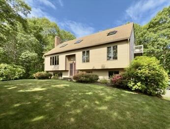 5 Oakwood Drive Bourne MA 02562