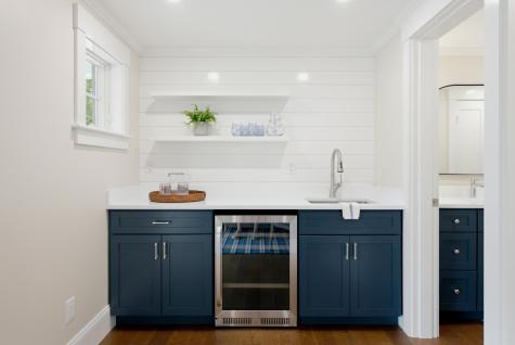 22 Scudder Road MA 02655