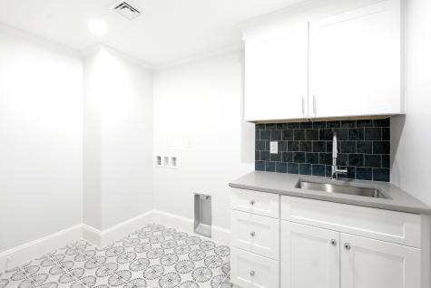 22 Scudder Road MA 02655