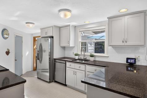 16 Holly Ridge Drive Sandwich MA 02563