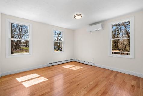 21 Pearl Lane Falmouth MA 02536