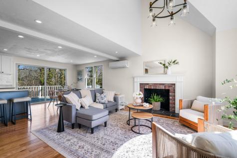 21 Pearl Lane Falmouth MA 02536