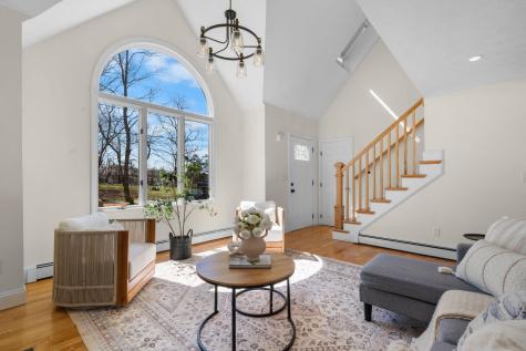 21 Pearl Lane Falmouth MA 02536