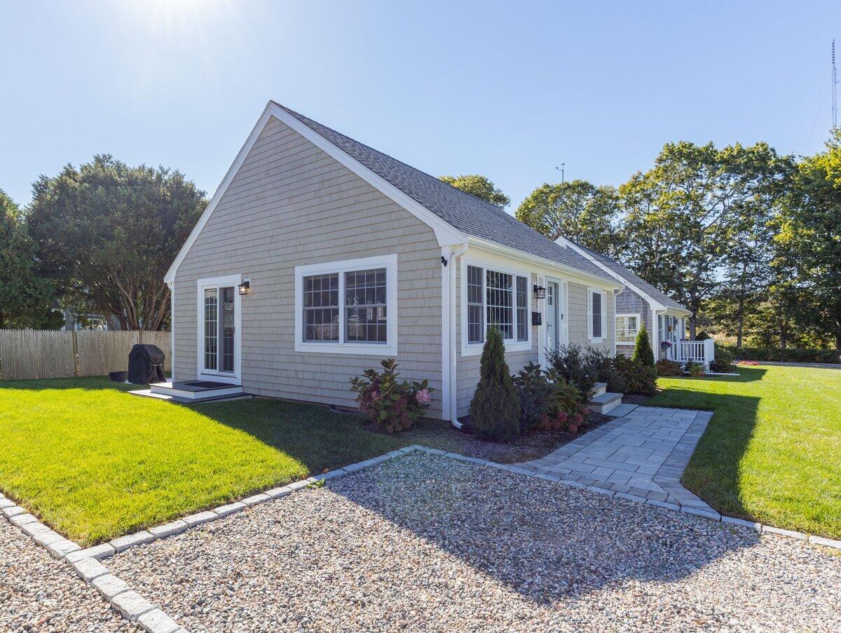 7 Montauk Street Falmouth MA 02536
