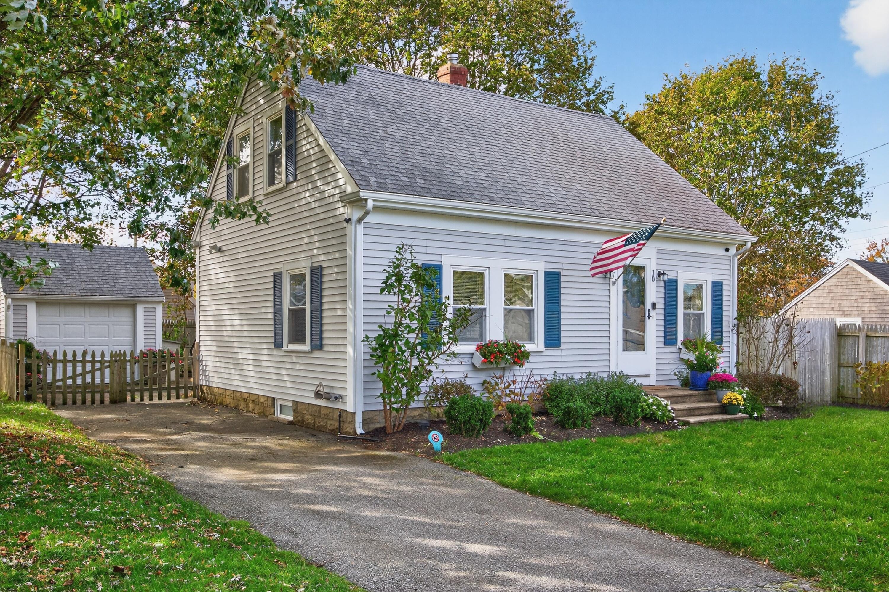 10 Trenton Street Yarmouth MA 02673