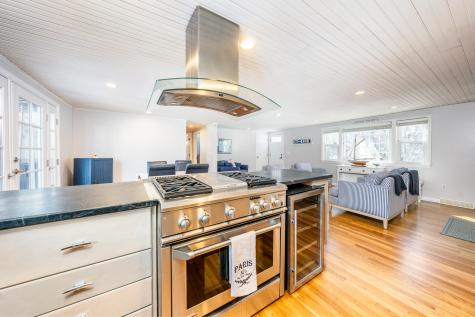 10 Uncle Bills Way Dennis MA 02638