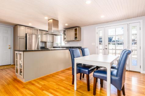 10 Uncle Bills Way Dennis MA 02638