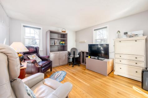 10 Uncle Bills Way Dennis MA 02638