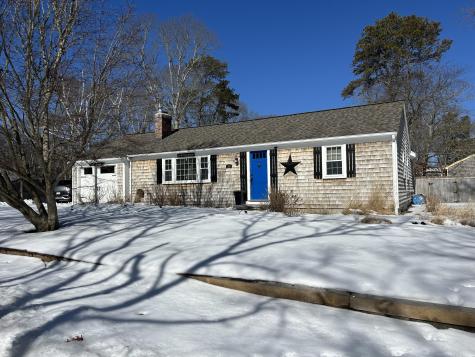 10 Uncle Bills Way Dennis MA 02638