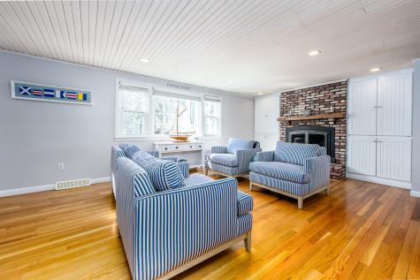 10 Uncle Bills Way Dennis MA 02638