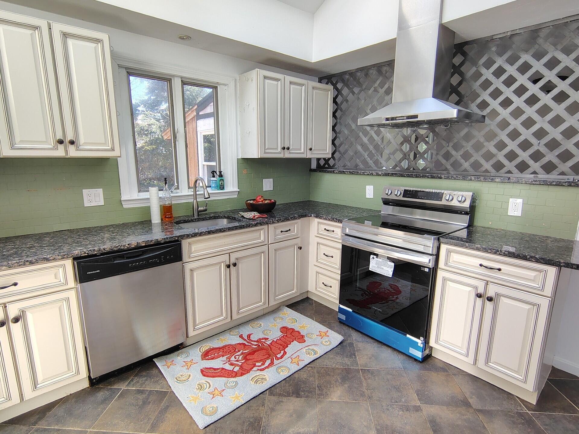 25 Cedardale Road Harwich MA 02645