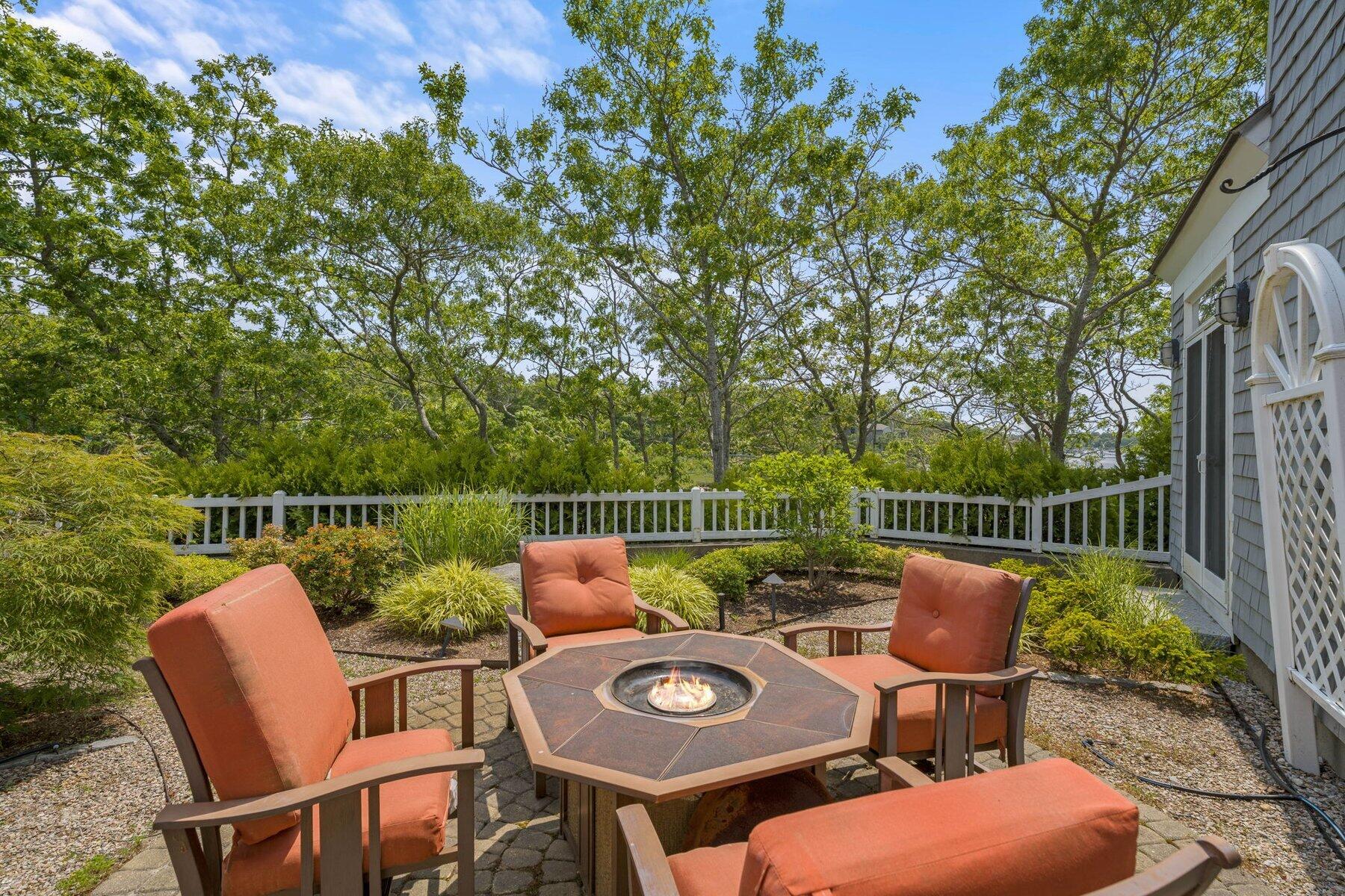 37 Keel Way Mashpee MA 02649