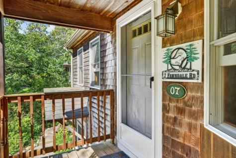 7 Fawndale Road Vineyard Haven MA 02568