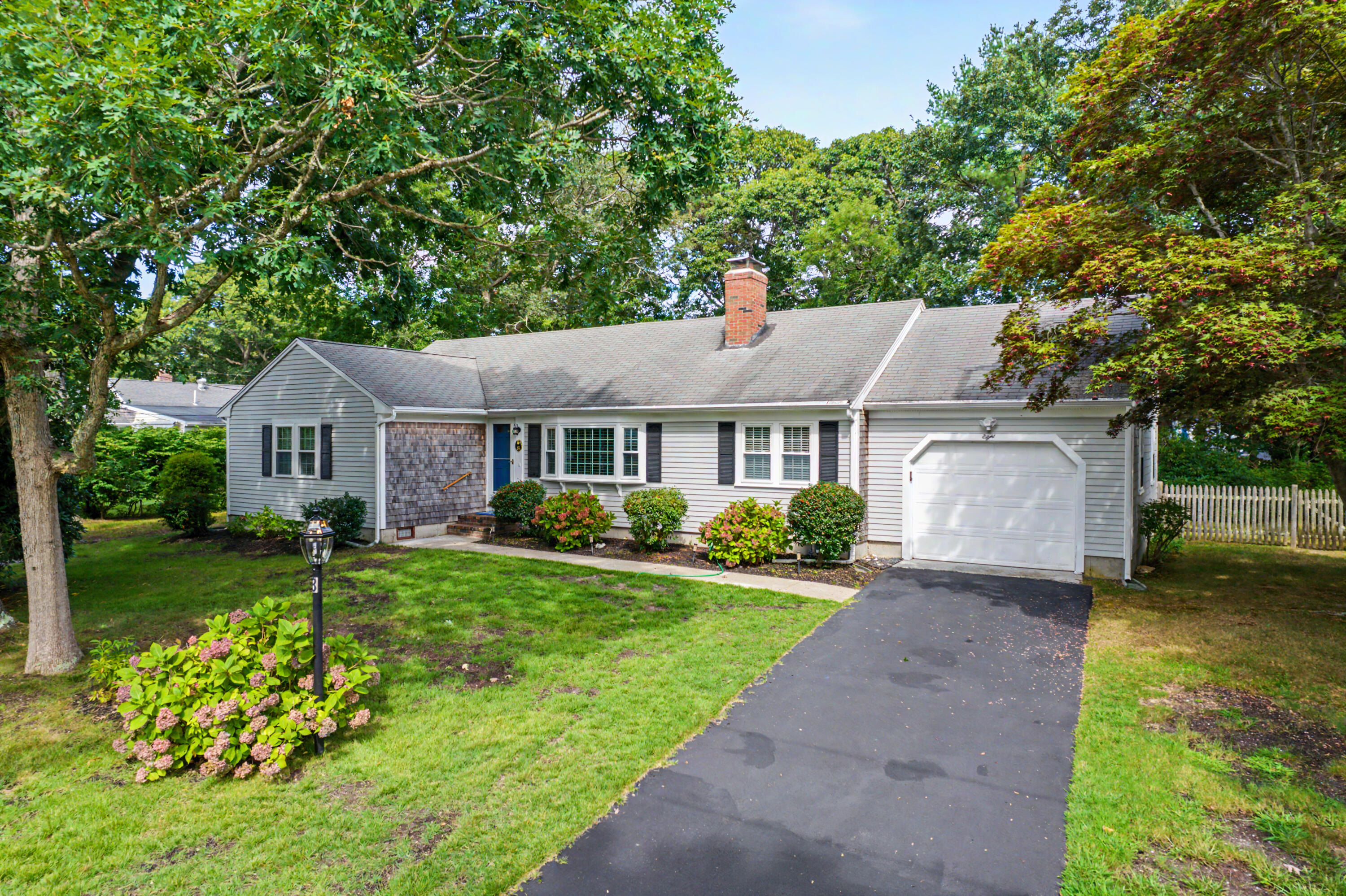 8 Gold Finch Lane East Dennis MA 02660