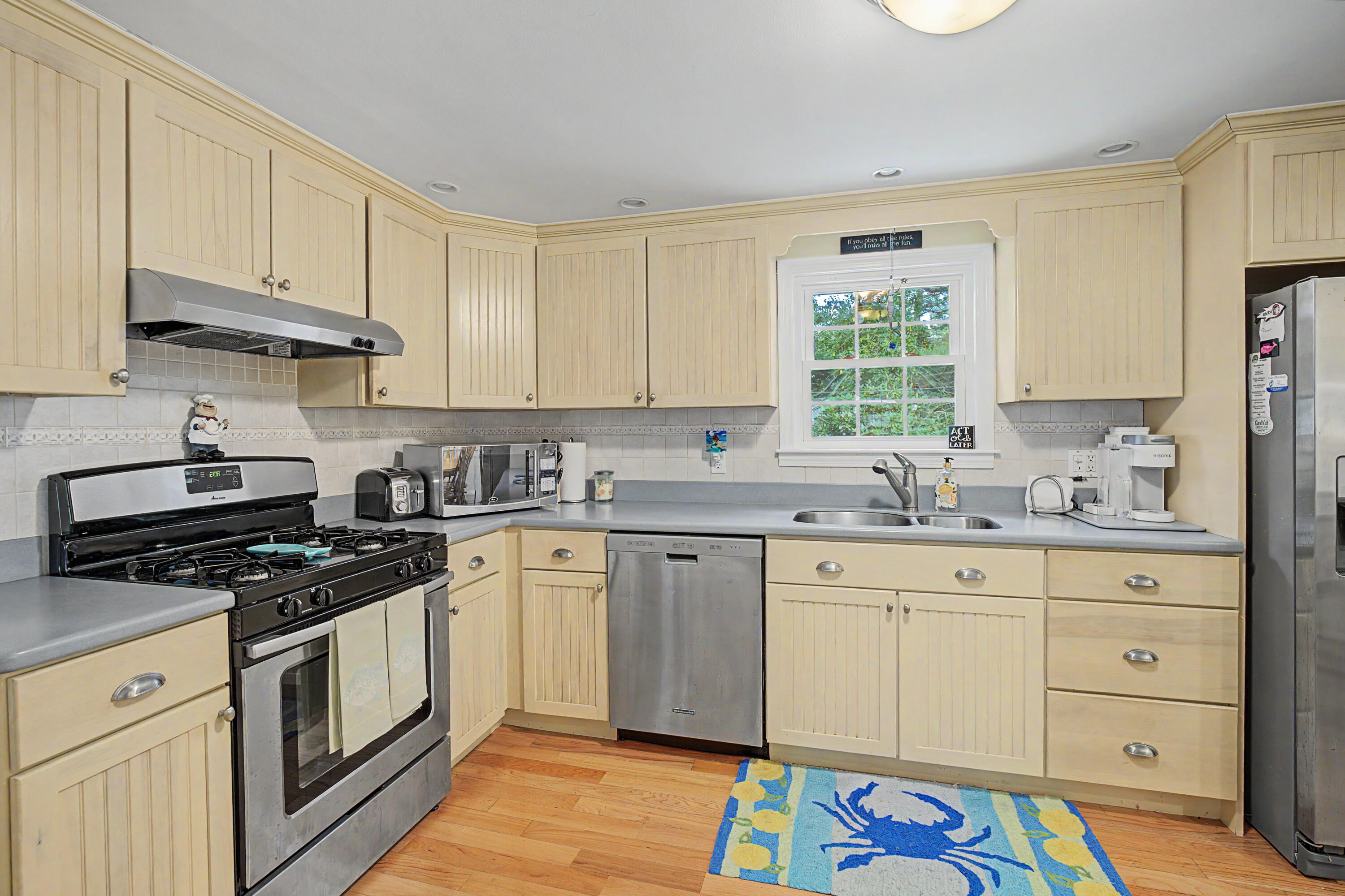 8 Gold Finch Lane East Dennis MA 02660