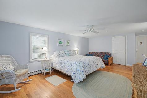 8 Gold Finch Lane East Dennis MA 02660