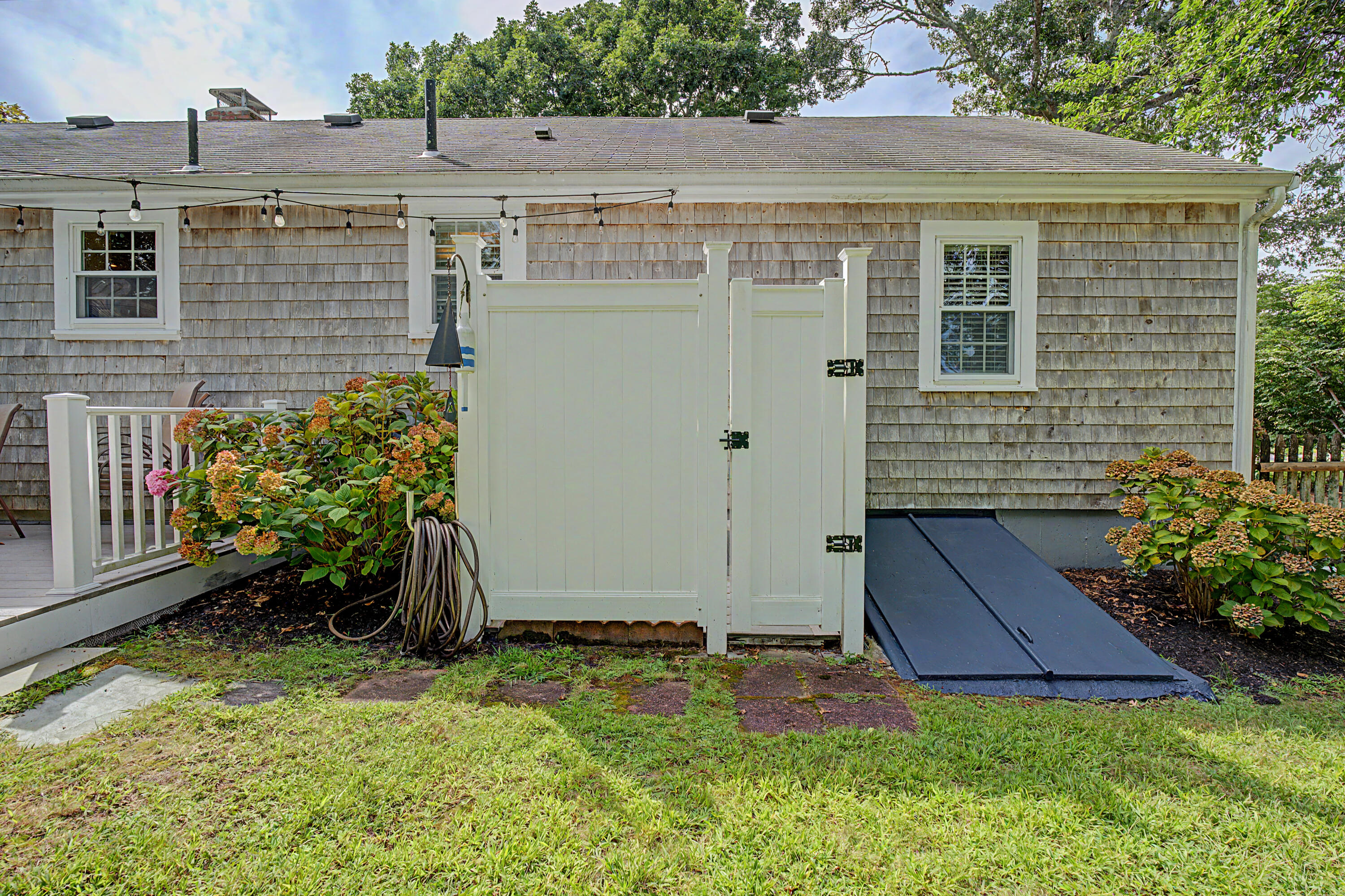 8 Gold Finch Lane East Dennis MA 02660
