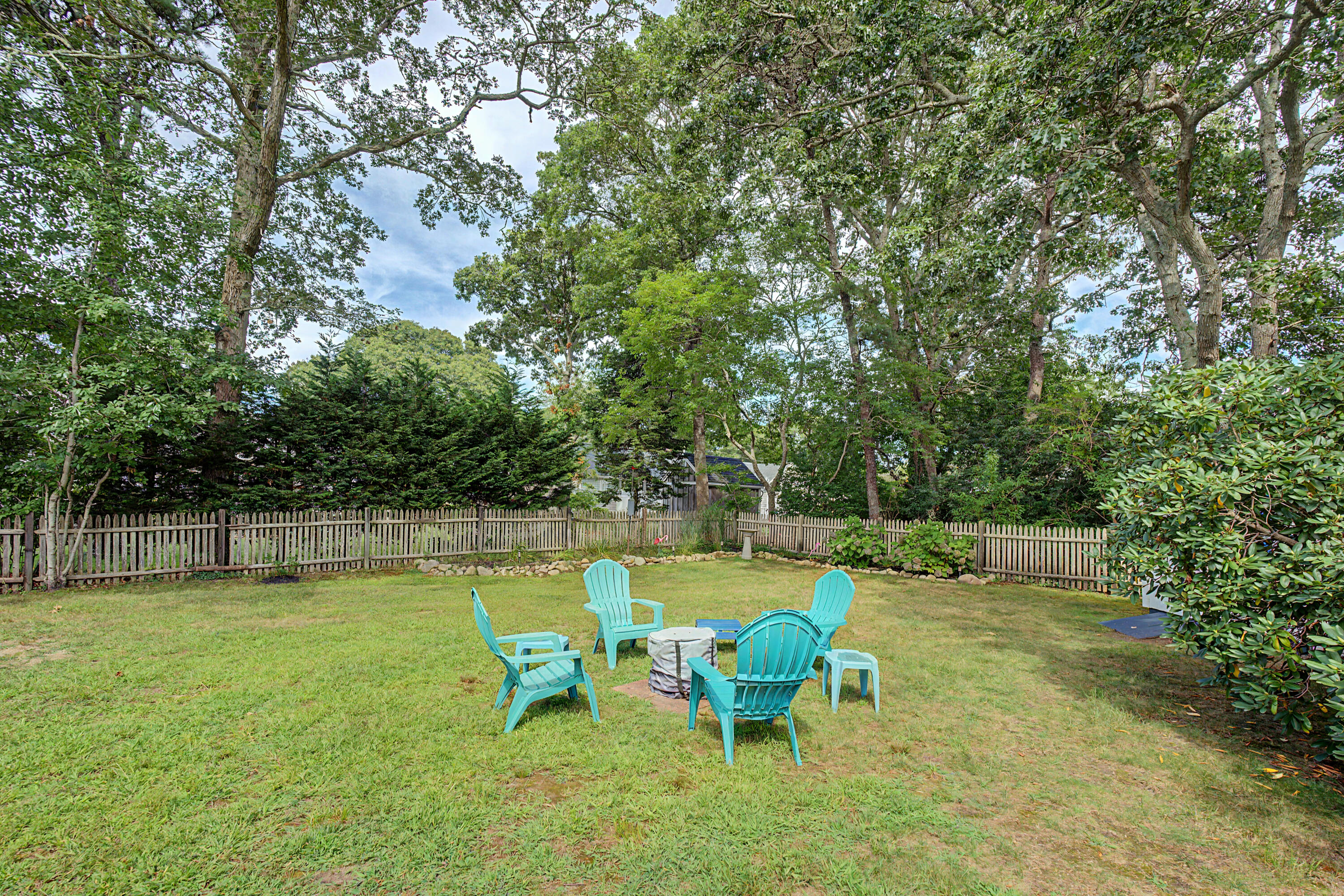8 Gold Finch Lane East Dennis MA 02660
