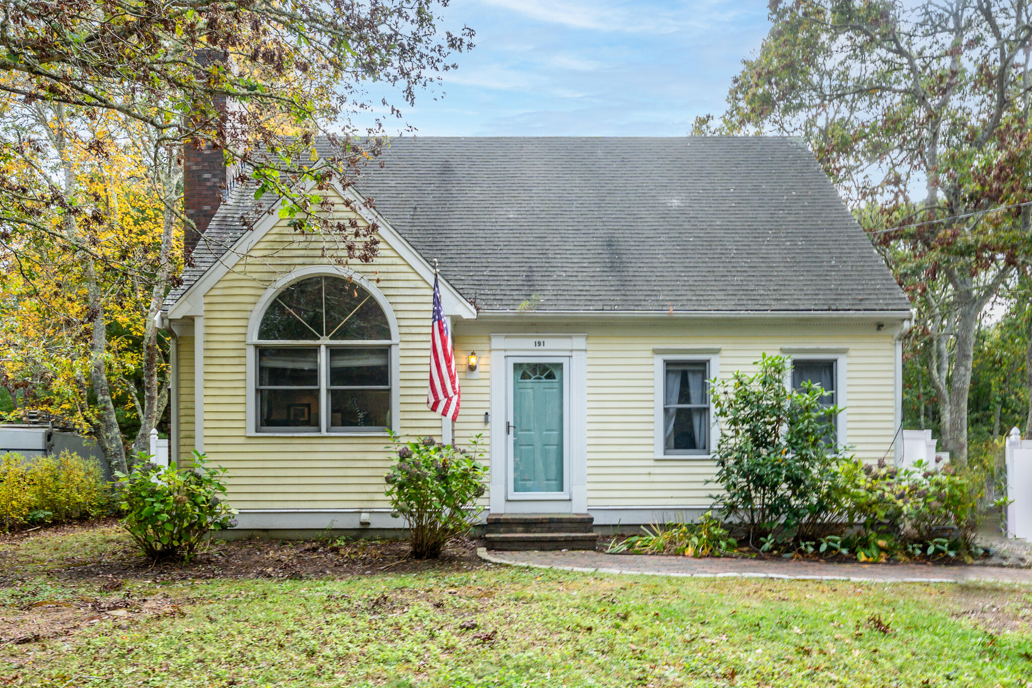 191 James Circle Mashpee MA 02649