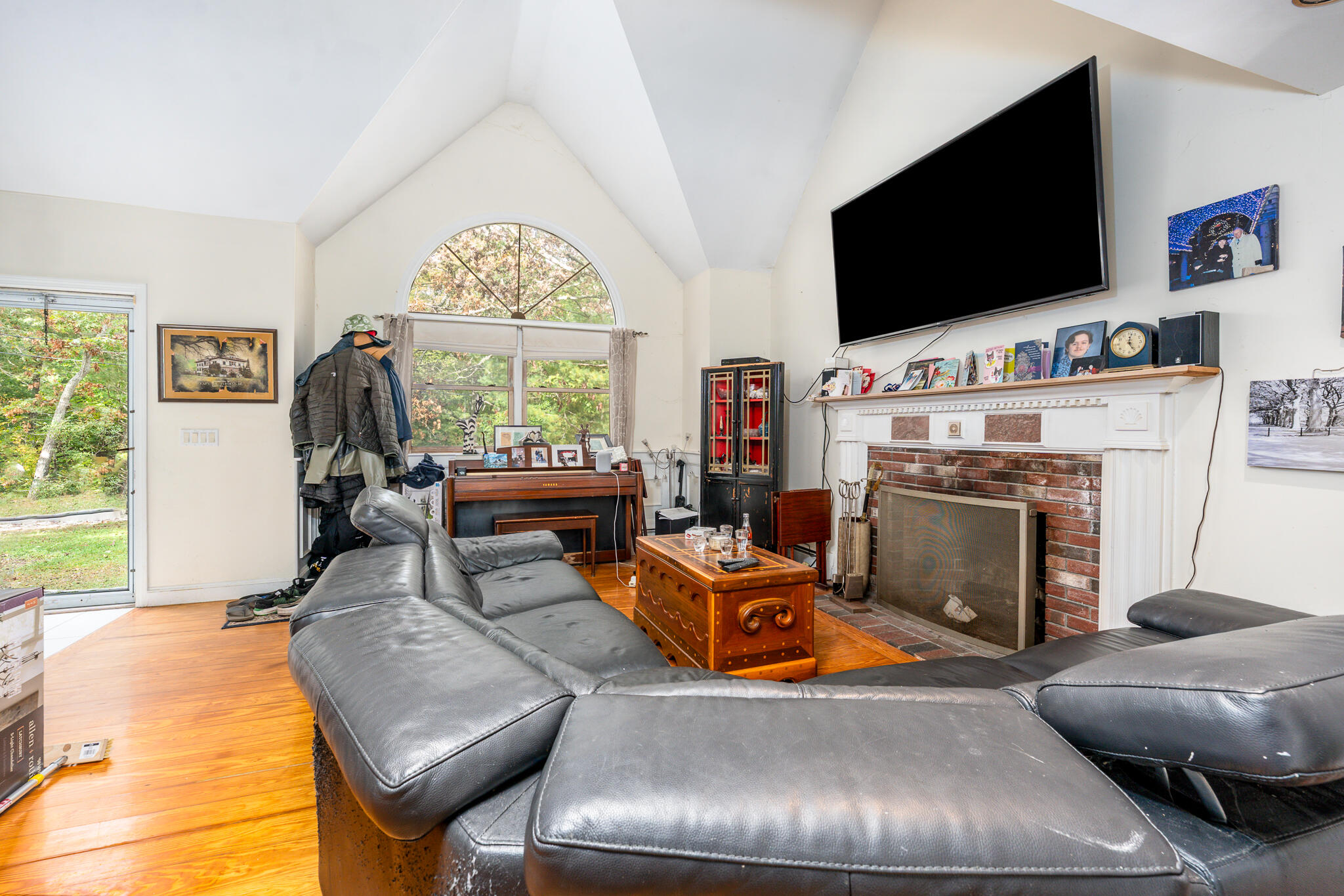 191 James Circle Mashpee MA 02649