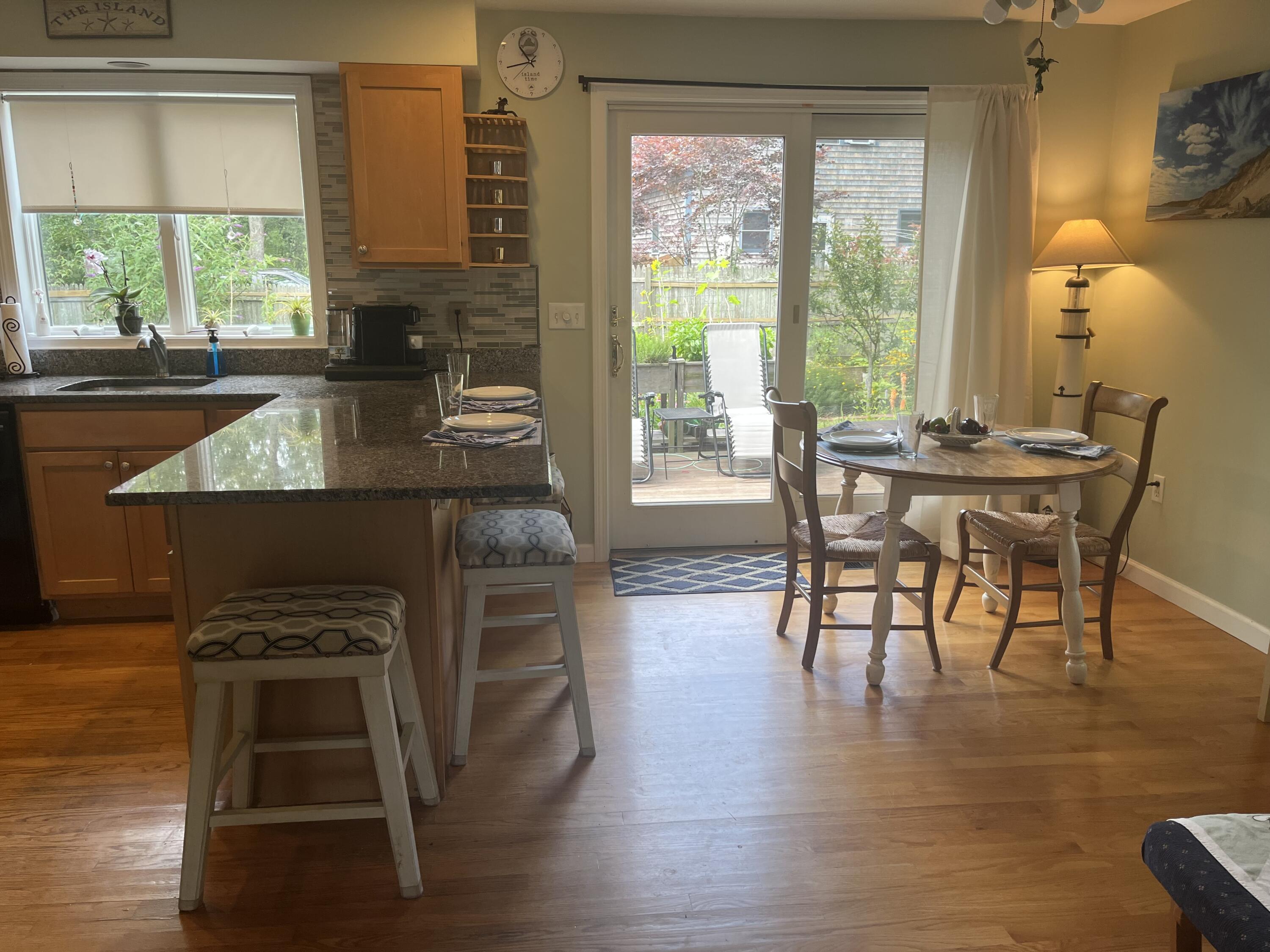 323 County Road Oak Bluffs MA 02557