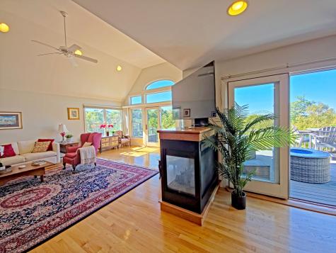 4 Mainstay Lane Bourne MA 02532