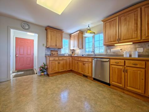 4 Mainstay Lane Bourne MA 02532