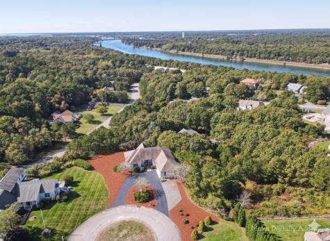 4 Mainstay Lane Bourne MA 02532