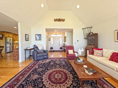 4 Mainstay Lane Bourne MA 02532