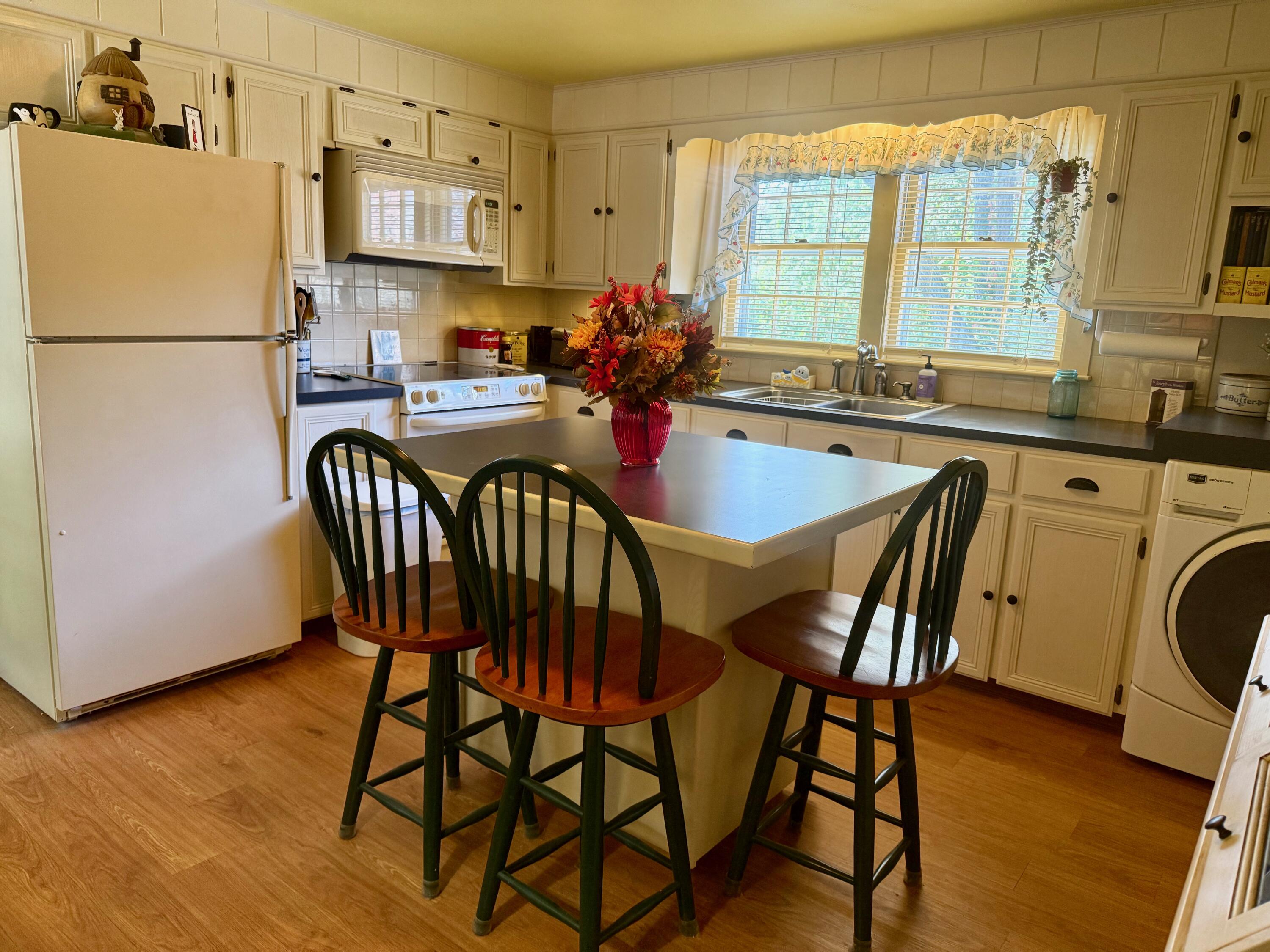 28 Dale Road Harwich MA 02645