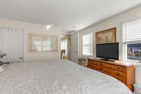 111 Fifth Avenue West Hyannisport MA 02672