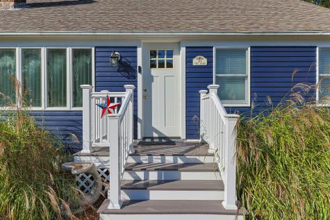 111 Fifth Avenue West Hyannisport MA 02672