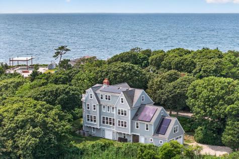 129 Racing Beach Avenue Falmouth MA 02540