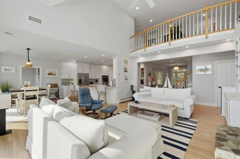 38 Equestrian Lane Falmouth MA 02536
