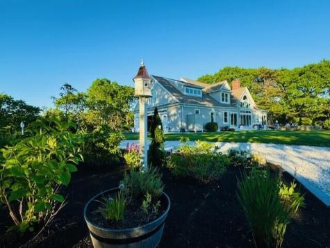 38 Equestrian Lane Falmouth MA 02536