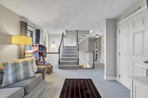 19 Mimosa Circle Plymouth MA 02360