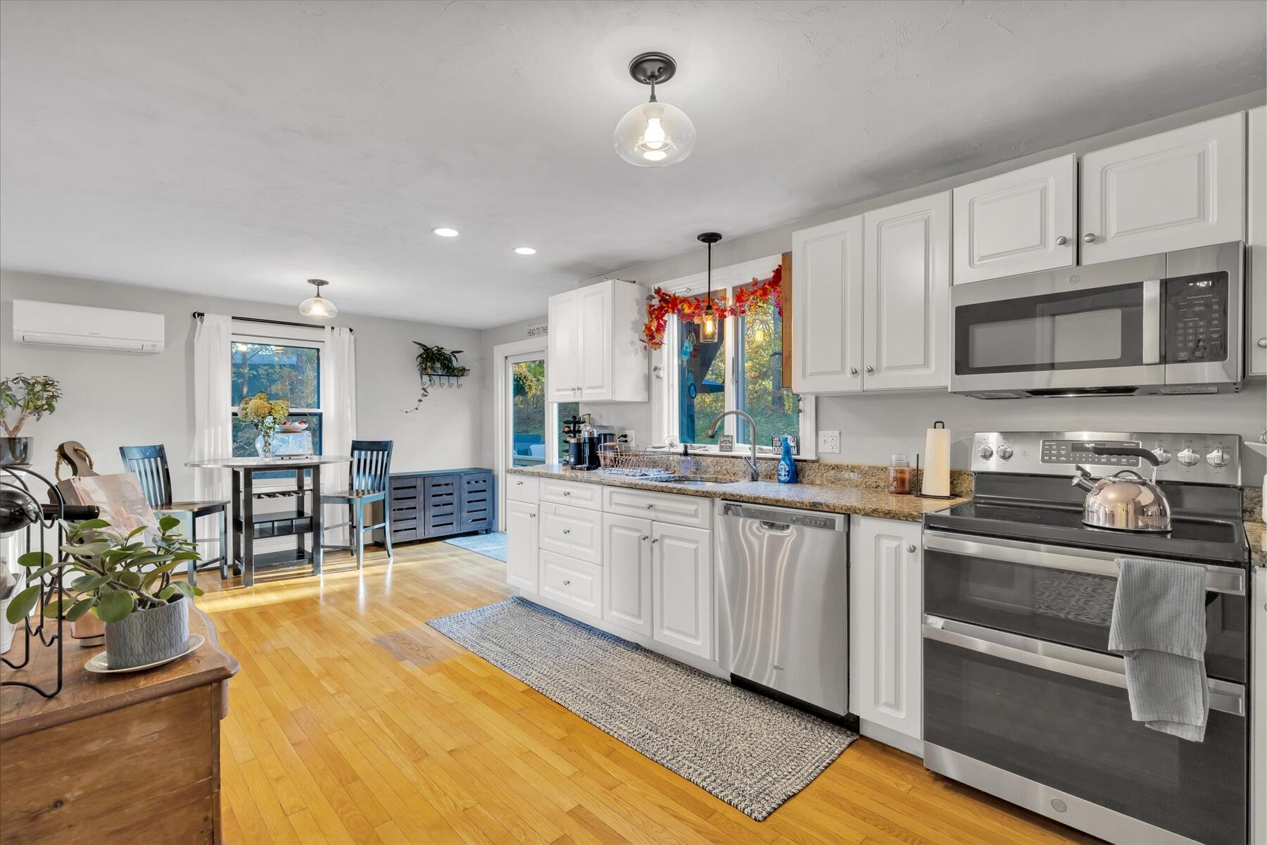 19 Mimosa Circle Plymouth MA 02360