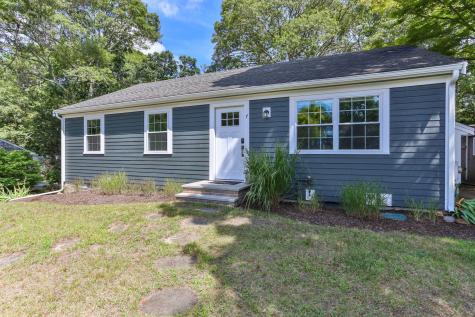 7 Elliot Way Harwich MA 02645