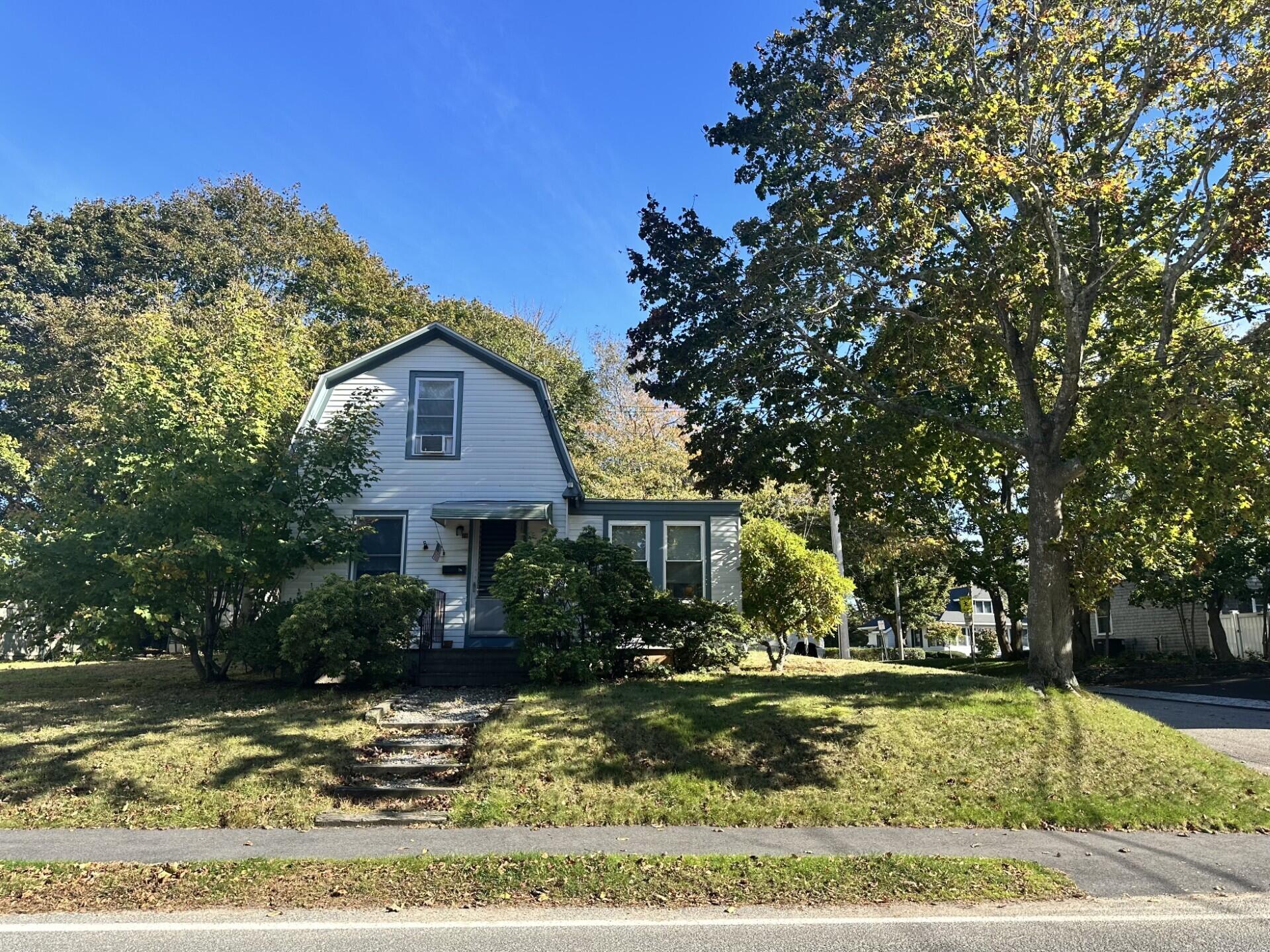 76 Walker Street Falmouth MA 02540