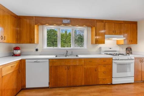 61 Oak Hill Road Chatham MA 02633