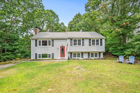 17 Colony Avenue Bourne MA 02532