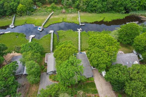 133 Edgewater Drive Falmouth MA 02536