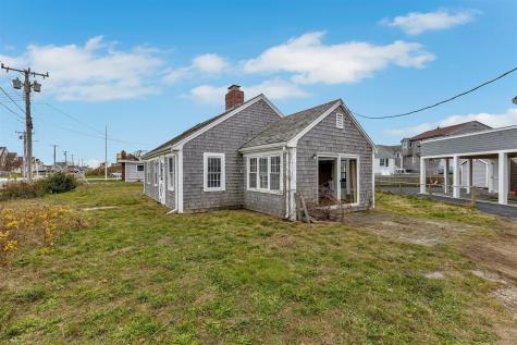 2 Freeman Avenue Sandwich MA 02563