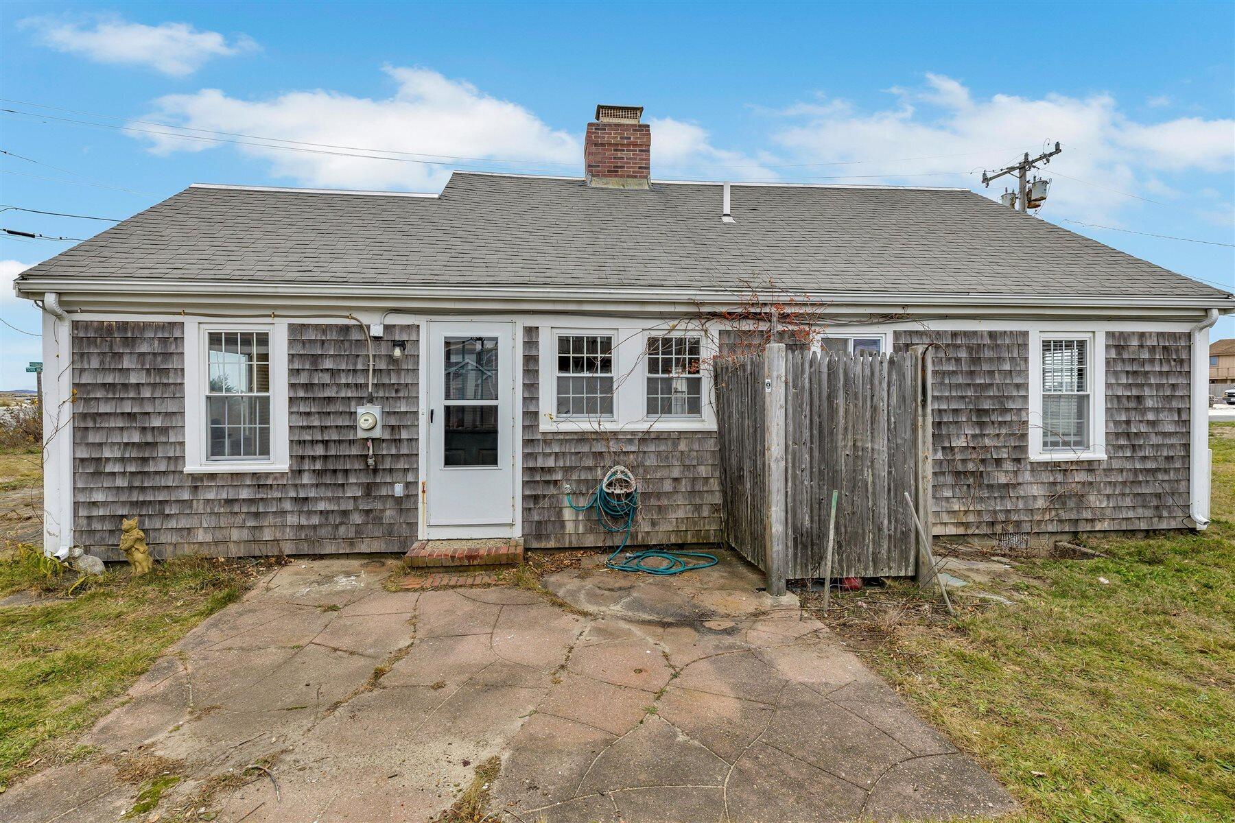 2 Freeman Avenue Sandwich MA 02563