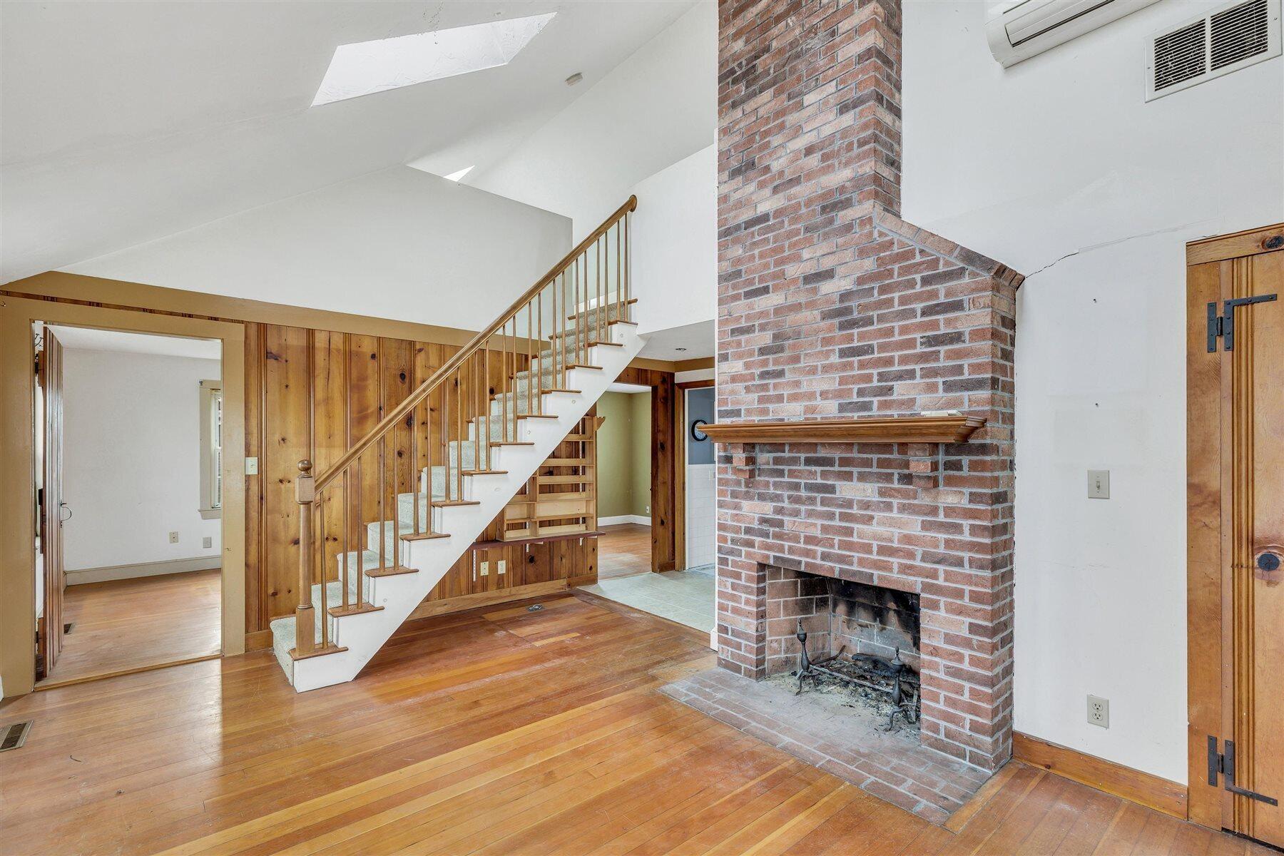 2 Freeman Avenue Sandwich MA 02563
